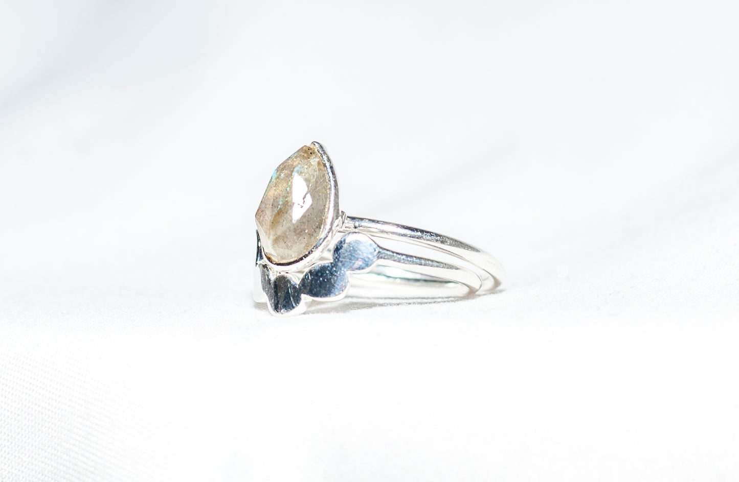 Anillo doble de plata de ley con labradorita