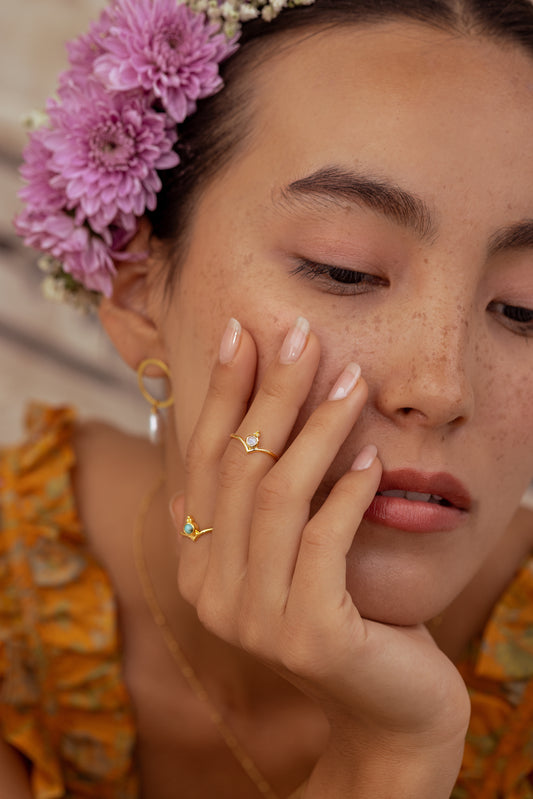 Gaia Wishbone Ring -Gold Moonstone