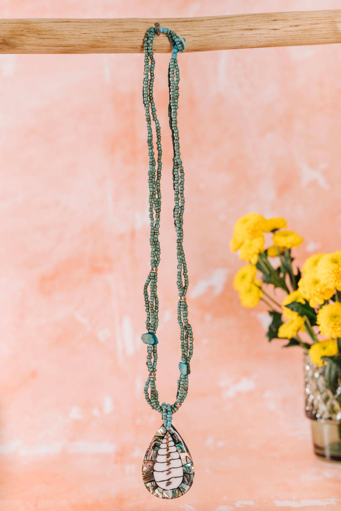 Shell Necklace with Pendant - Green