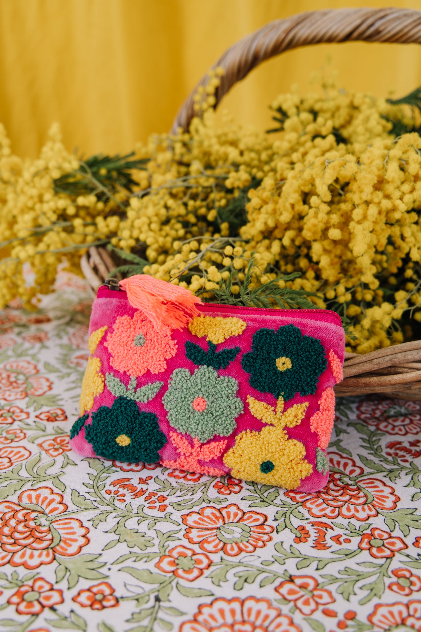 Rambling Flower Pouch - Pink