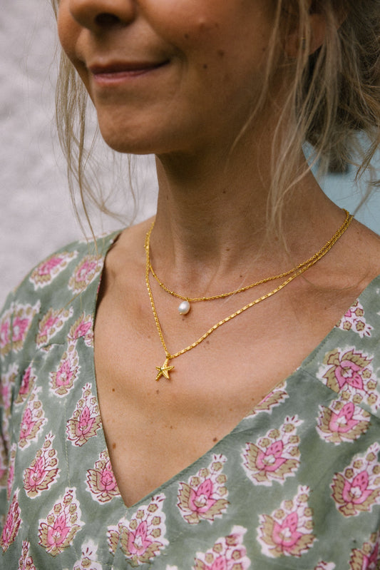 Collar con dije de estrella de mar y perla - Oro