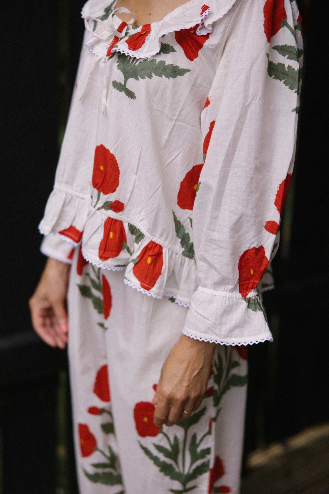 Top Lucy - Amapola Roja