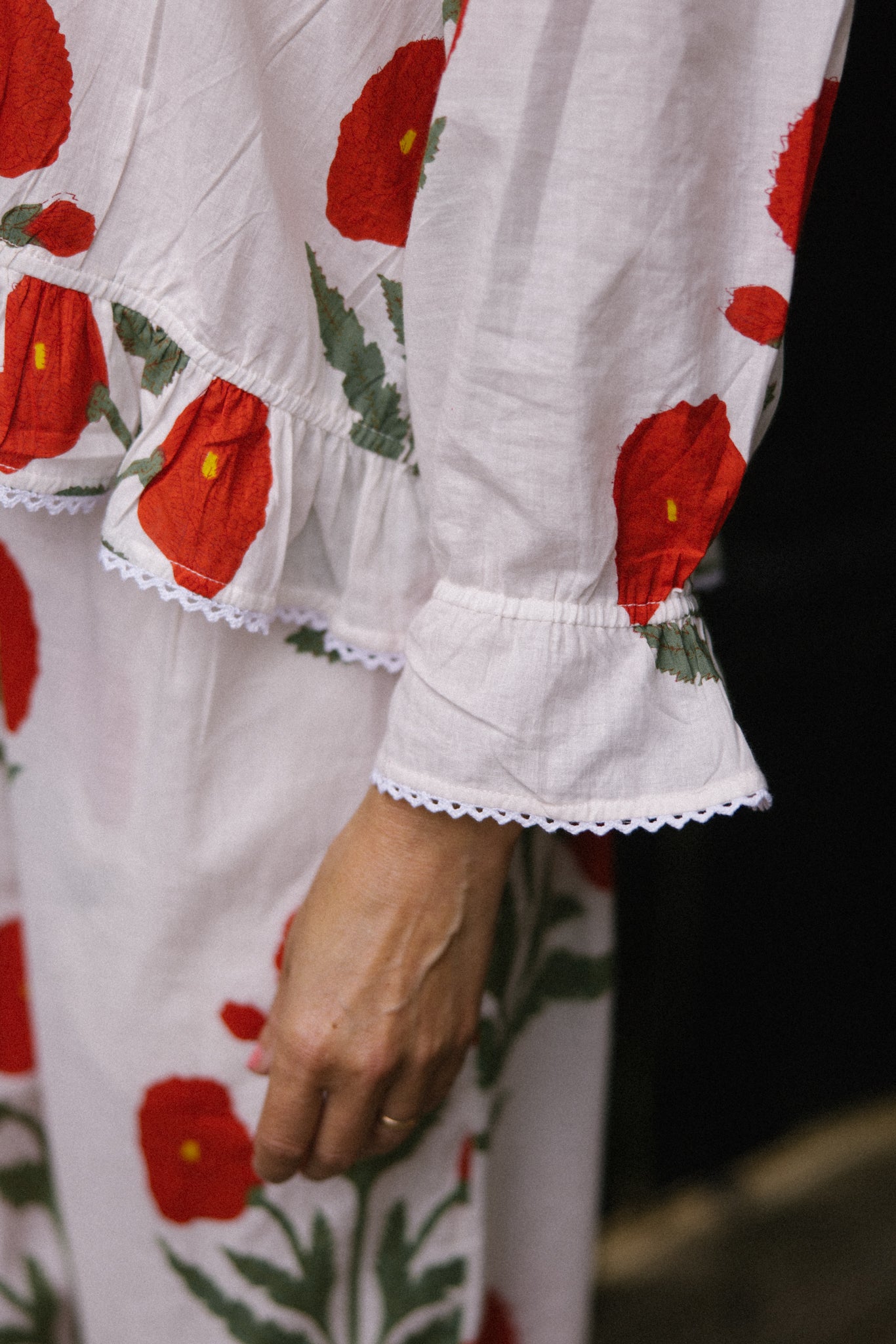 Top Lucy - Amapola Roja