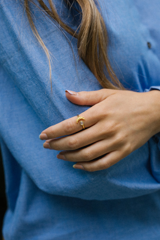 Gold Vermeil Moon Ring - Rainbow Moonstone