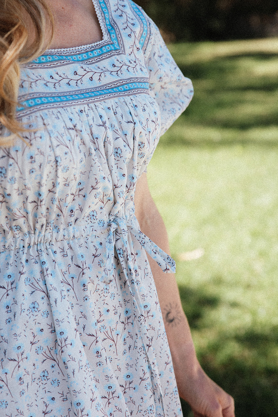 Flor del Camí Dress-Azul