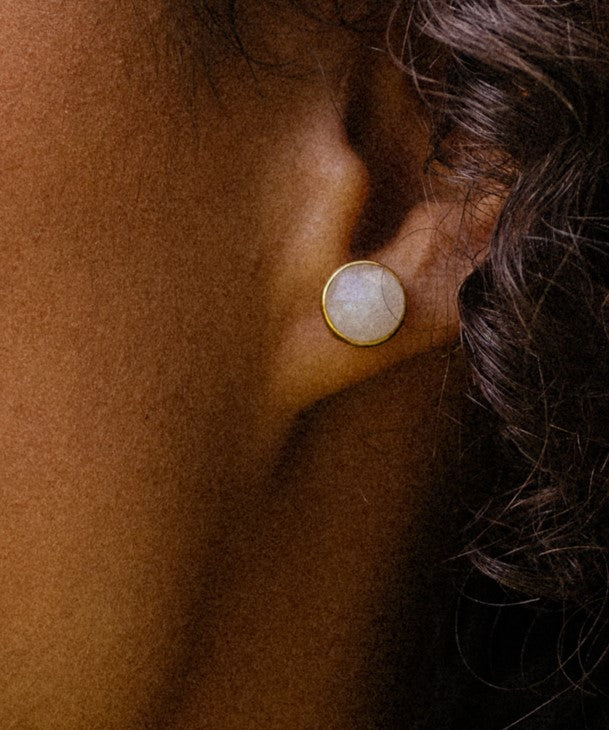Gold Vermeil Round Stud Earrings in Rainbow Moonstone